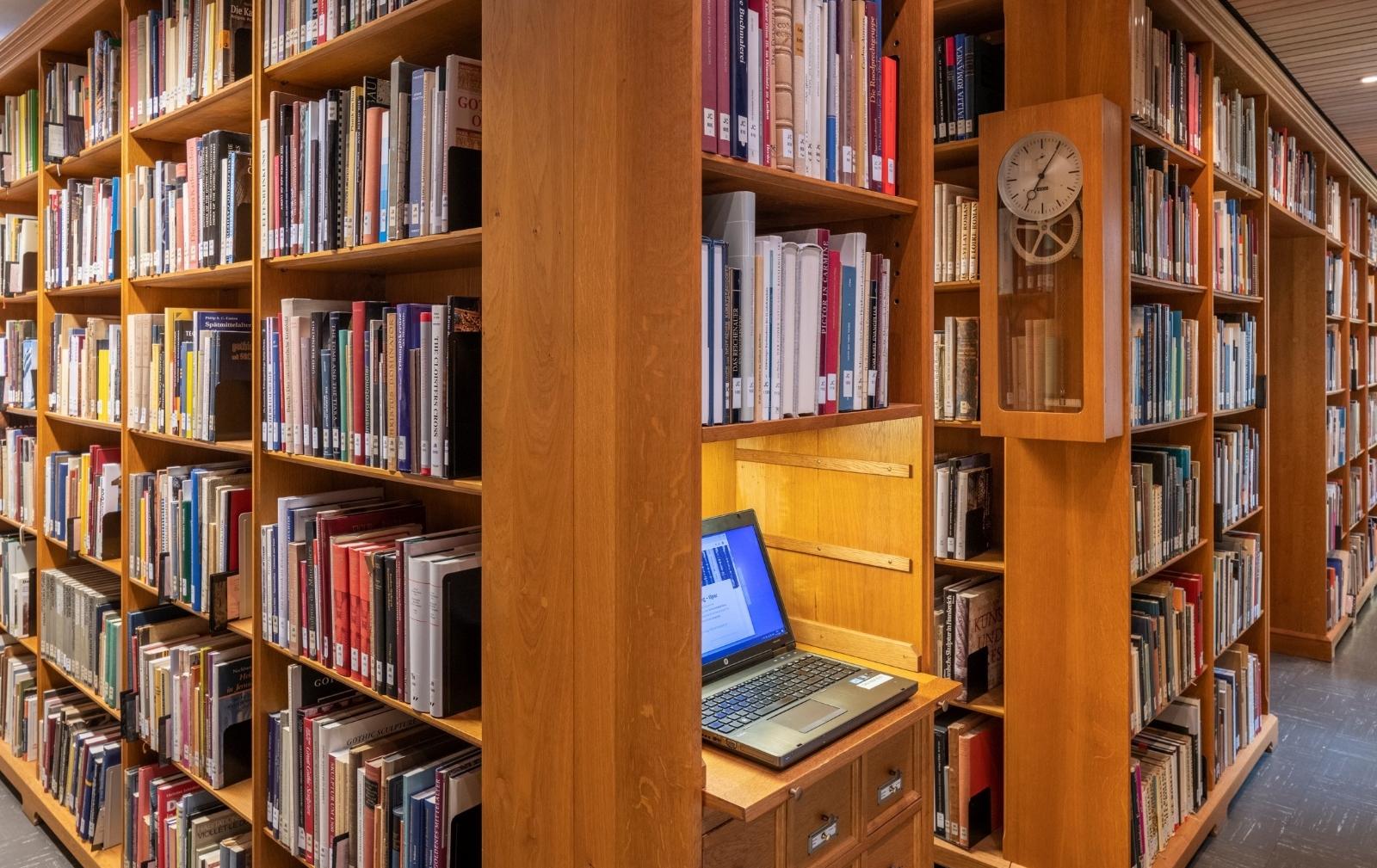 Bibliothek des Dombauarchivs