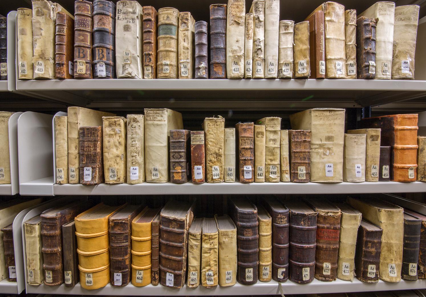 Erzbischöfliche Diözesan- und Dombibliothek Köln