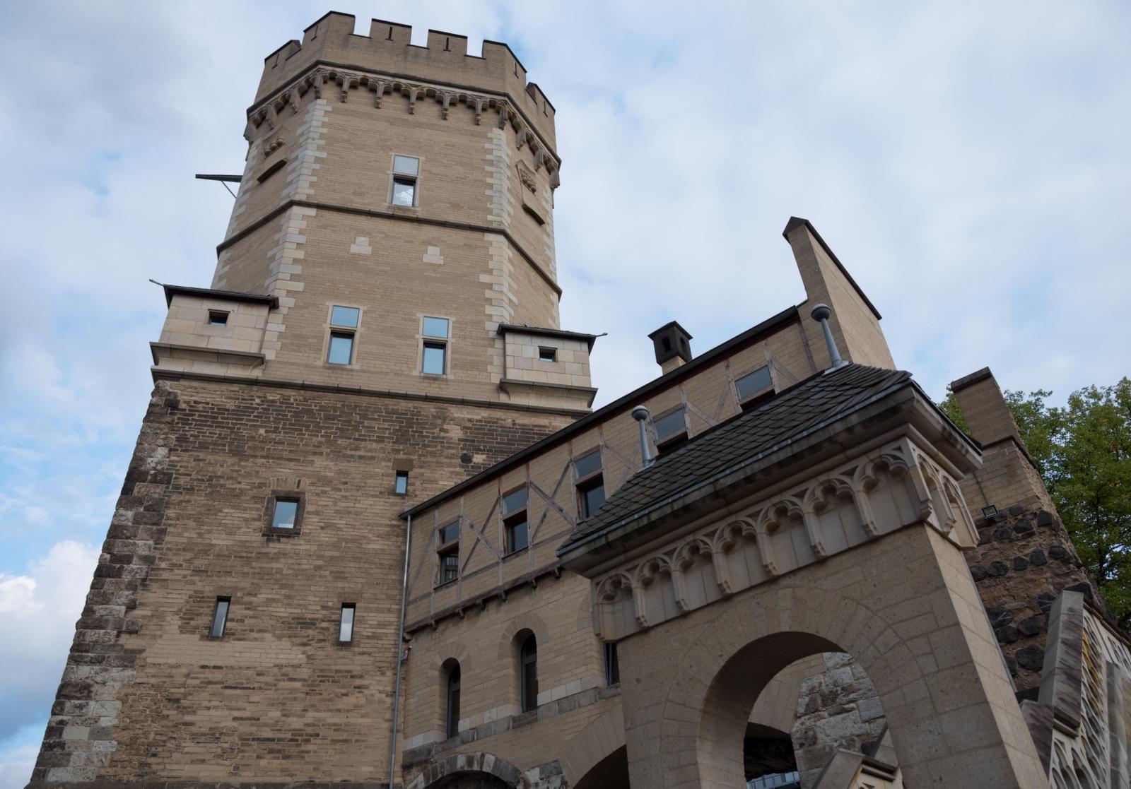 FrauenMediaTurm - Feministisches Archiv und Bibliothek