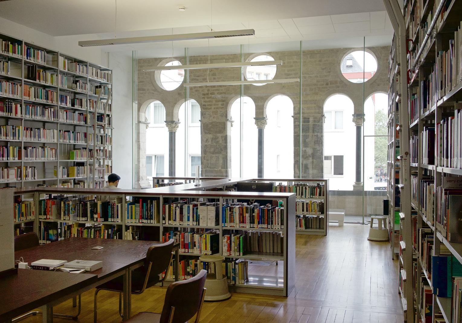 Bibliothek/Mediathek der Kunsthochschule für Medien, Köln