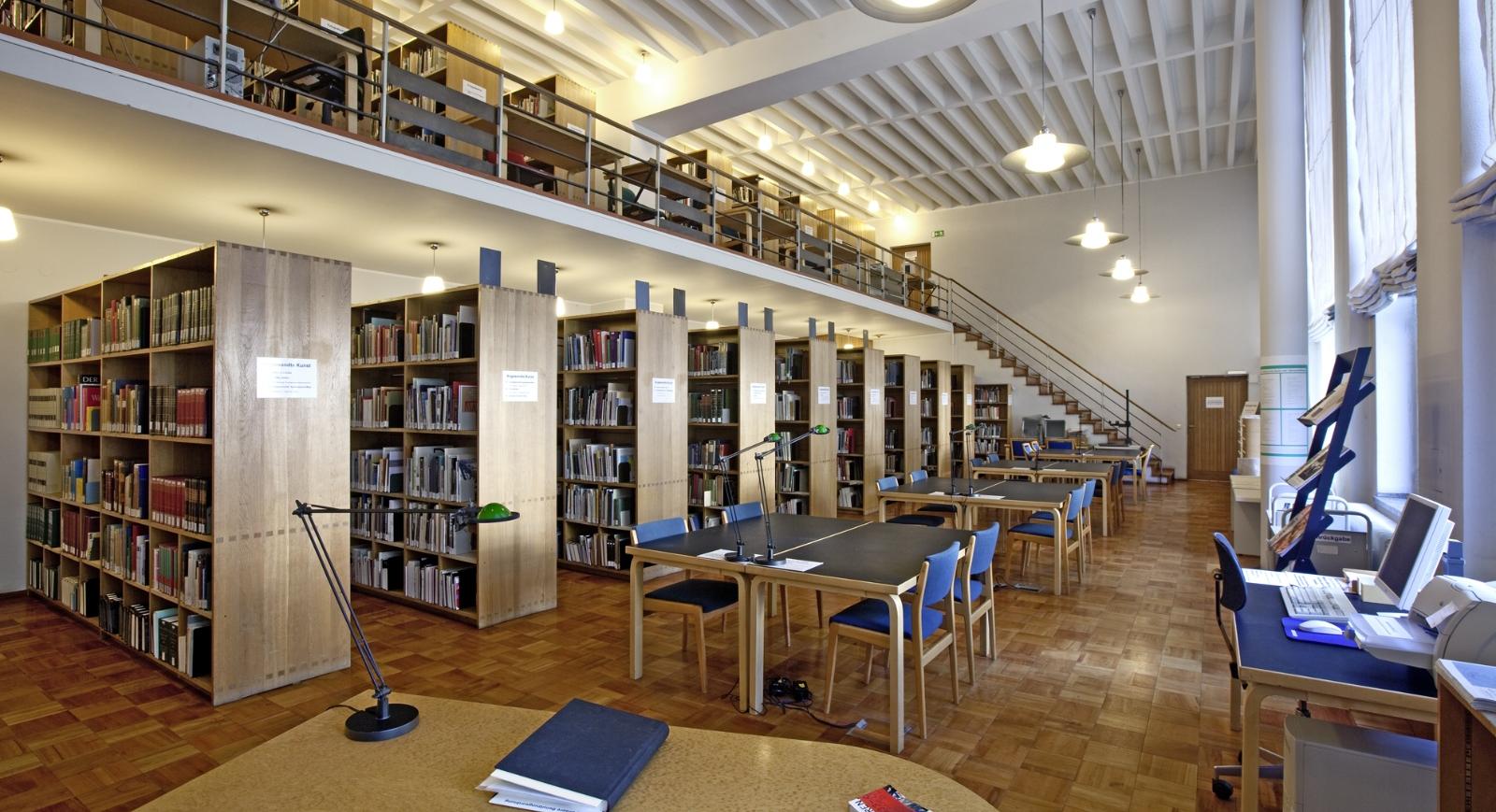 Kunst- und Museumsbibliothek