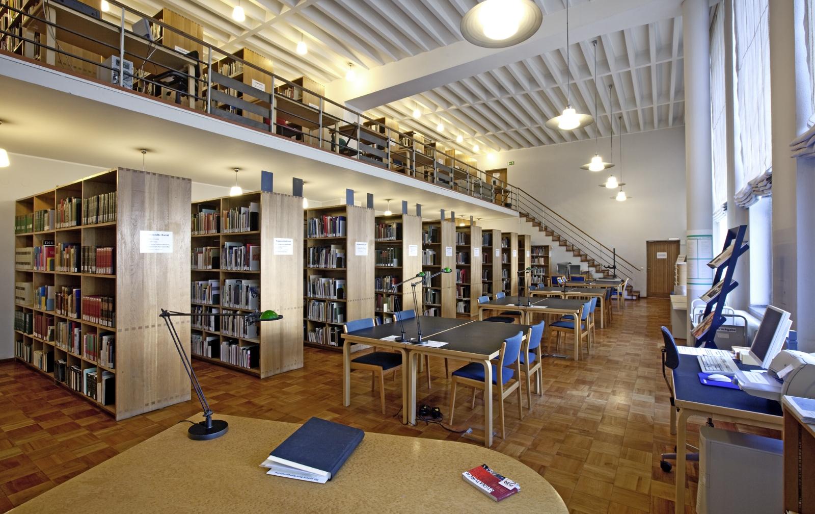 Kunst- und Museumsbibliothek