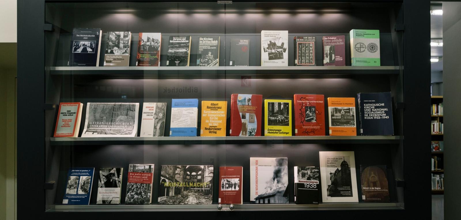 Bibliothek des NS-Dokumentationszentrums der Stadt Köln