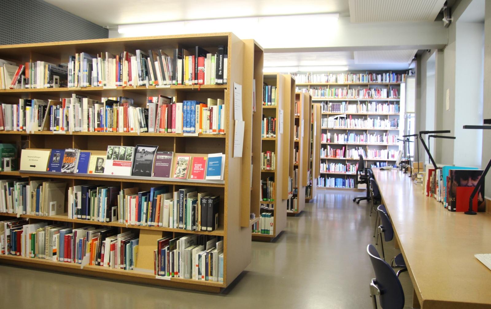 Bibliothek des NS-Dokumentationszentrums der Stadt Köln